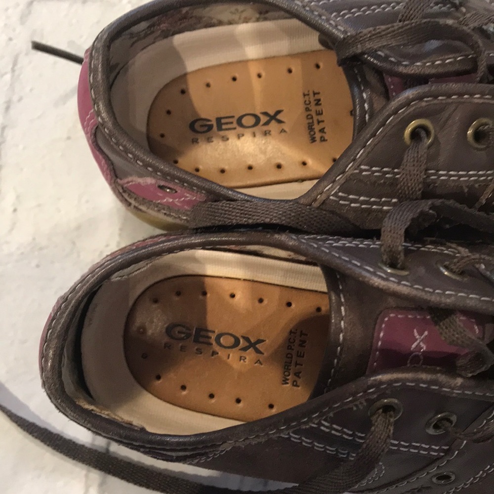 Geox Leather Lace Up Runners - Picture 2 of 7